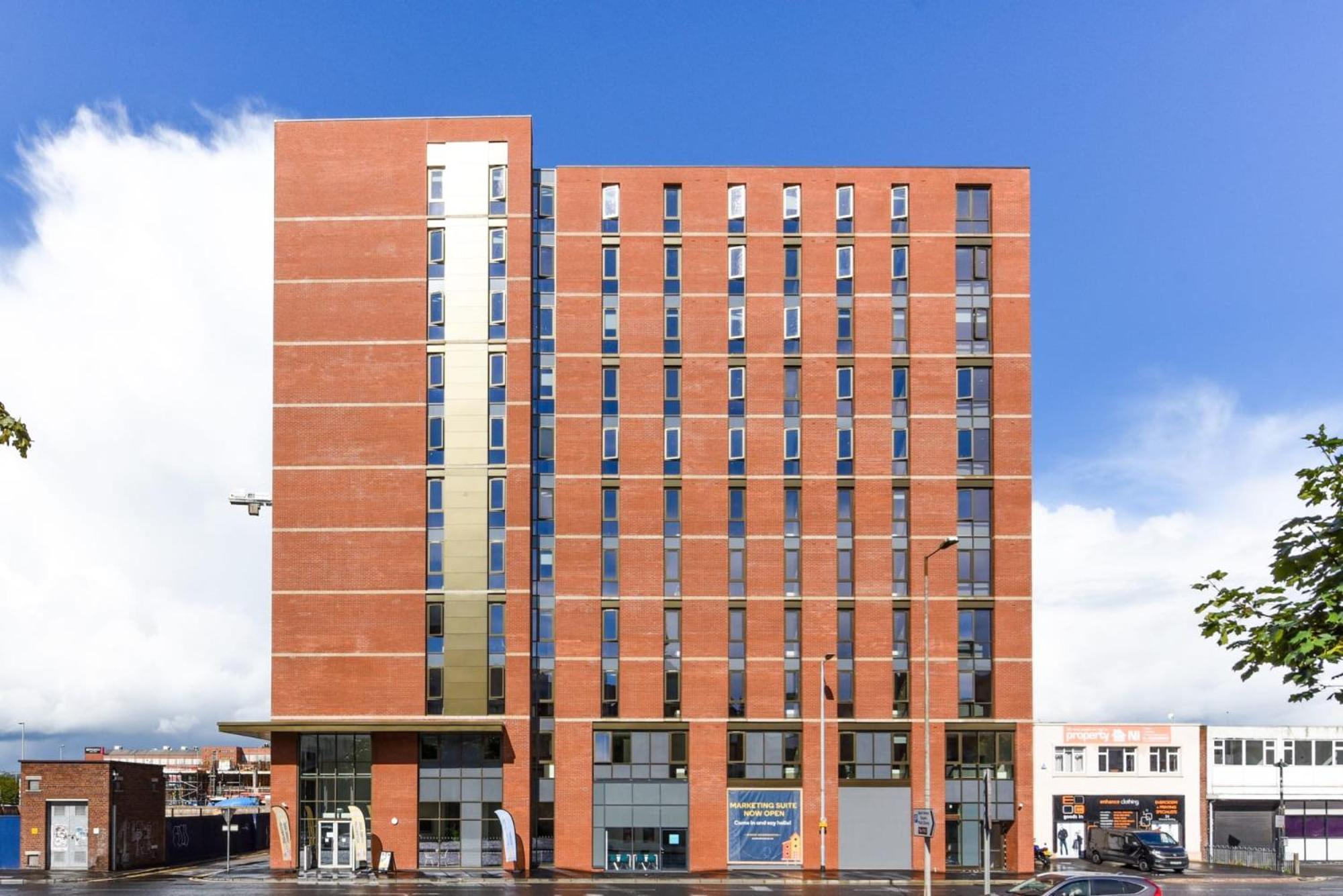 For Students Only At Great Patrick Street Apartment Белфаст Екстериор снимка